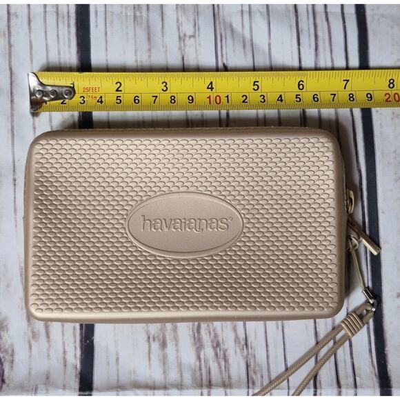 Havaianas Womens Metallic Mini Bag Plus Color: Metallic Champagne Wristlet - Picture 5 of 6